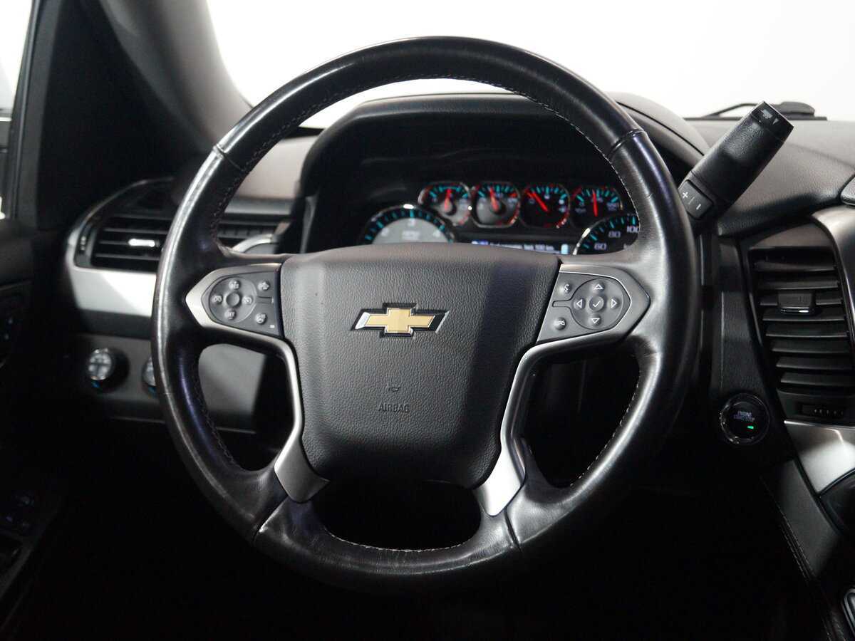 Chevrolet Tahoe с пробегом — 2016 год. Фото: #15