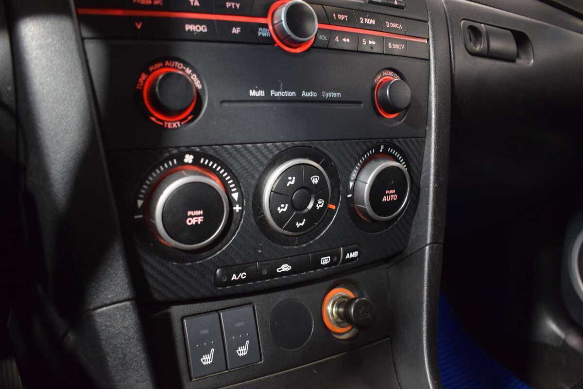 Mazda 3 с пробегом — 2006 год. Фото: #19