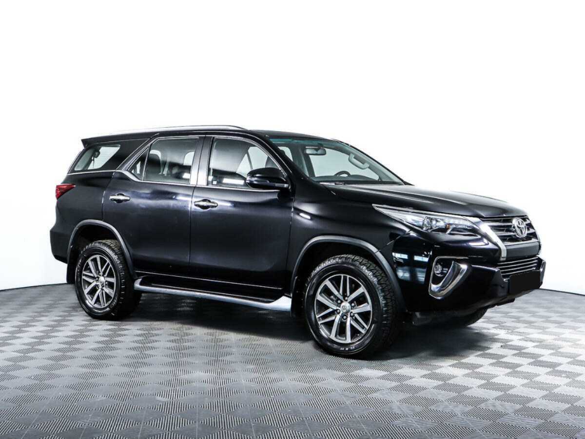 Toyota Fortuner с пробегом — 2018 год. Фото: #0