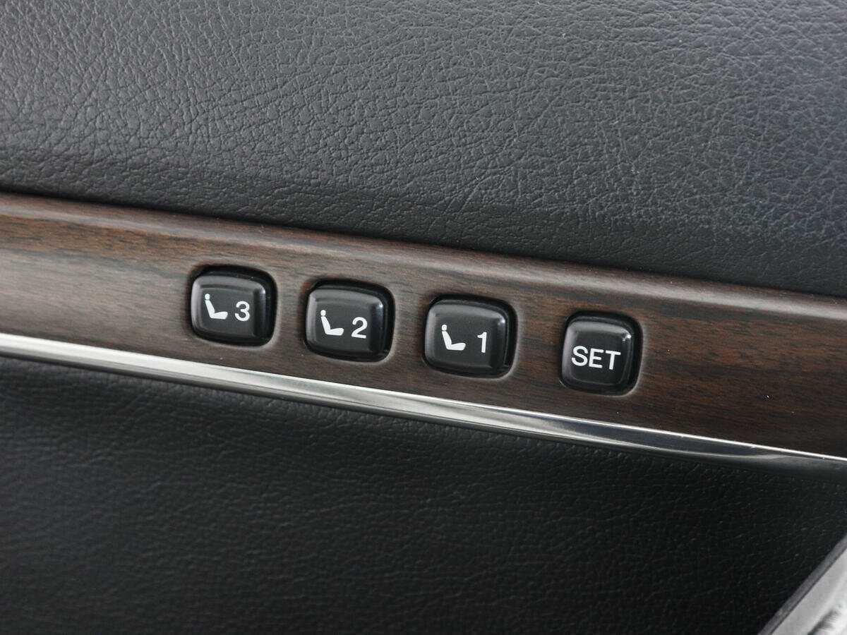 Toyota Land Cruiser с пробегом — 2018 год. Фото: #13