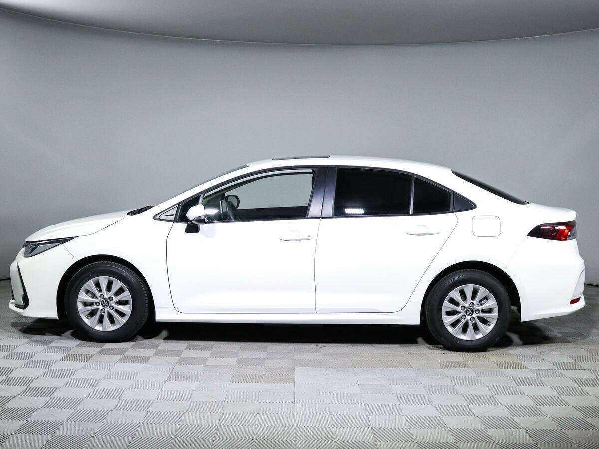 Toyota Corolla с пробегом — 2022 год. Фото: #6