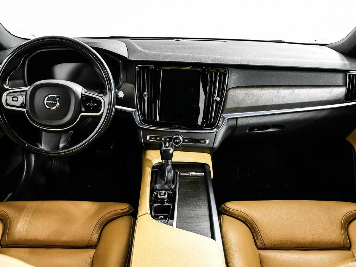 Volvo V90 Cross Country с пробегом — 2017 год. Фото: #10