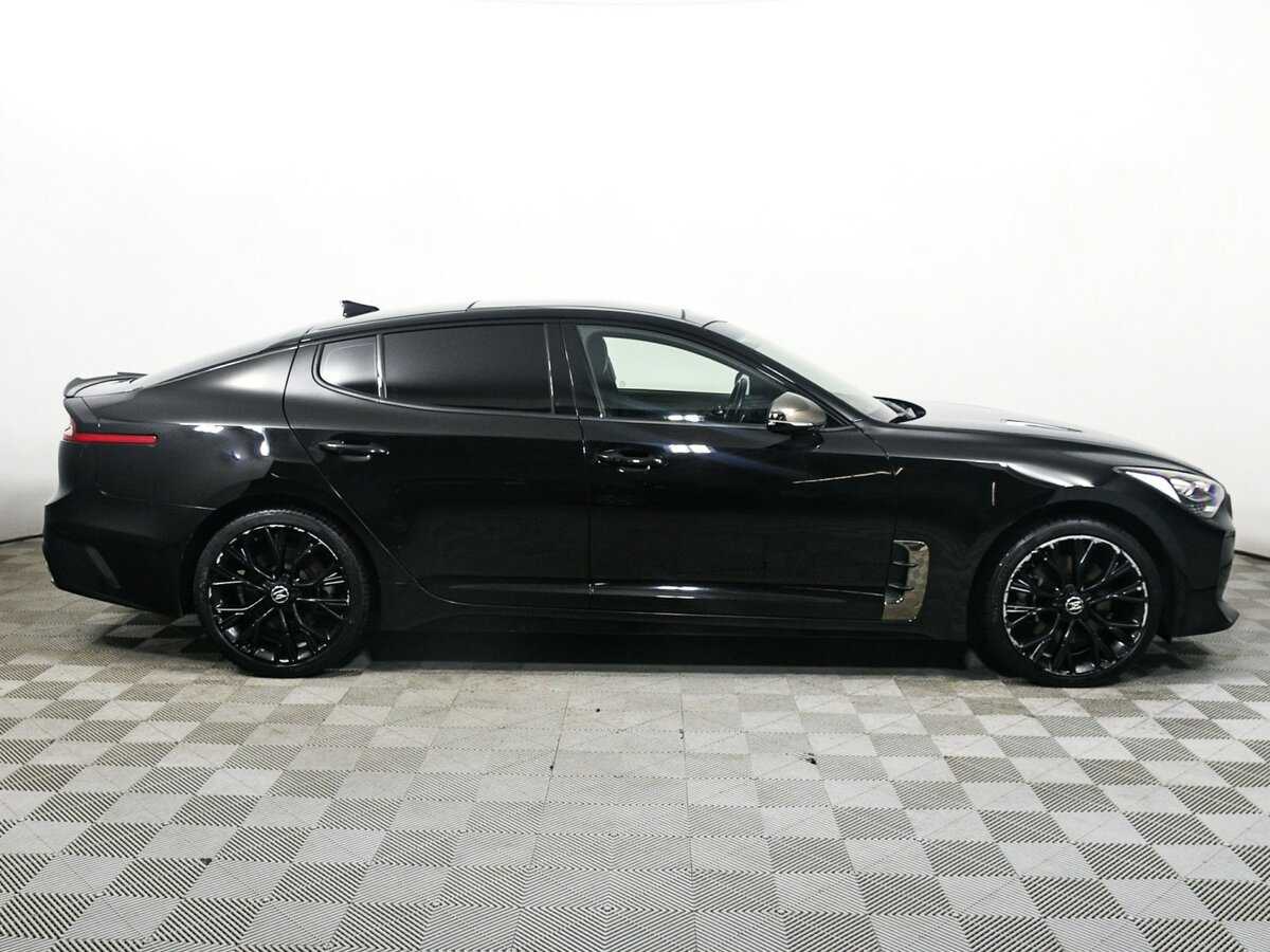 Kia Stinger с пробегом — 2018 год. Фото: #3