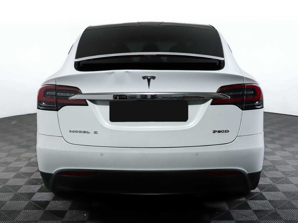 Tesla Model X с пробегом — 2016 год. Фото: #4