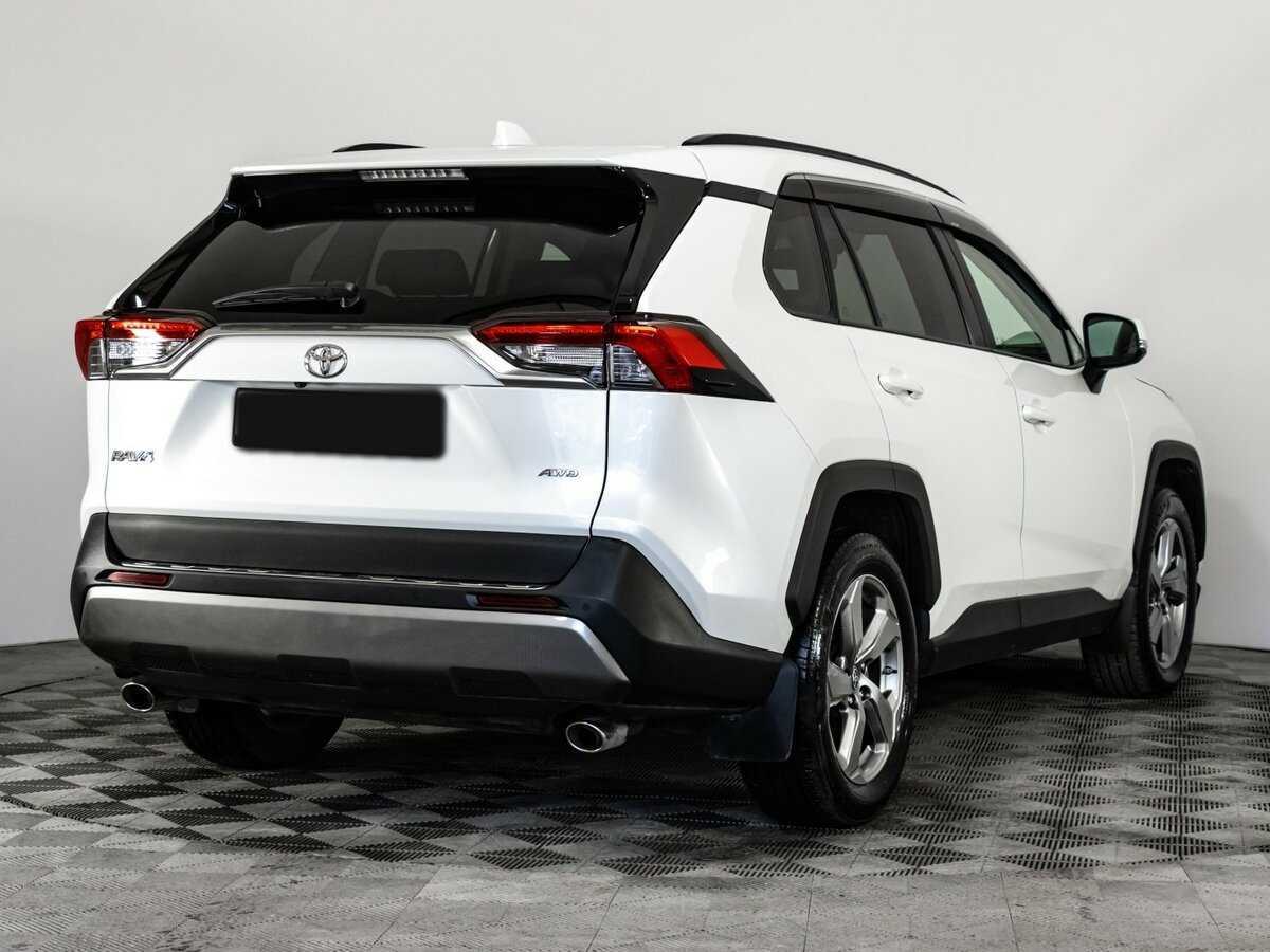 Toyota RAV4 с пробегом — 2020 год. Фото: #4