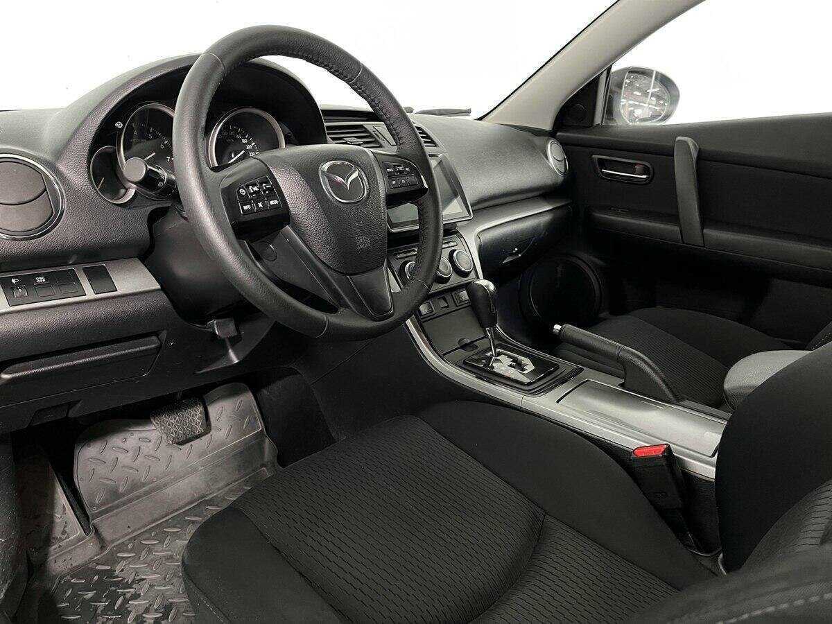 Mazda 6 с пробегом — 2010 год. Фото: #12