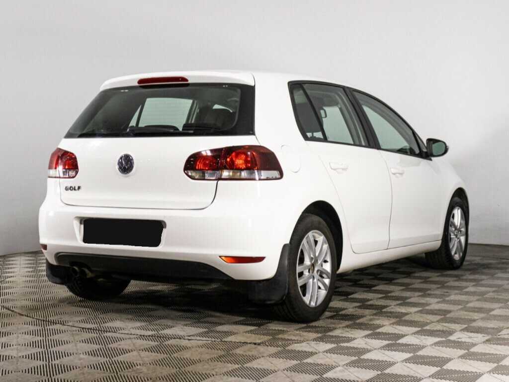 Volkswagen Golf с пробегом — 2011 год. Фото: #4