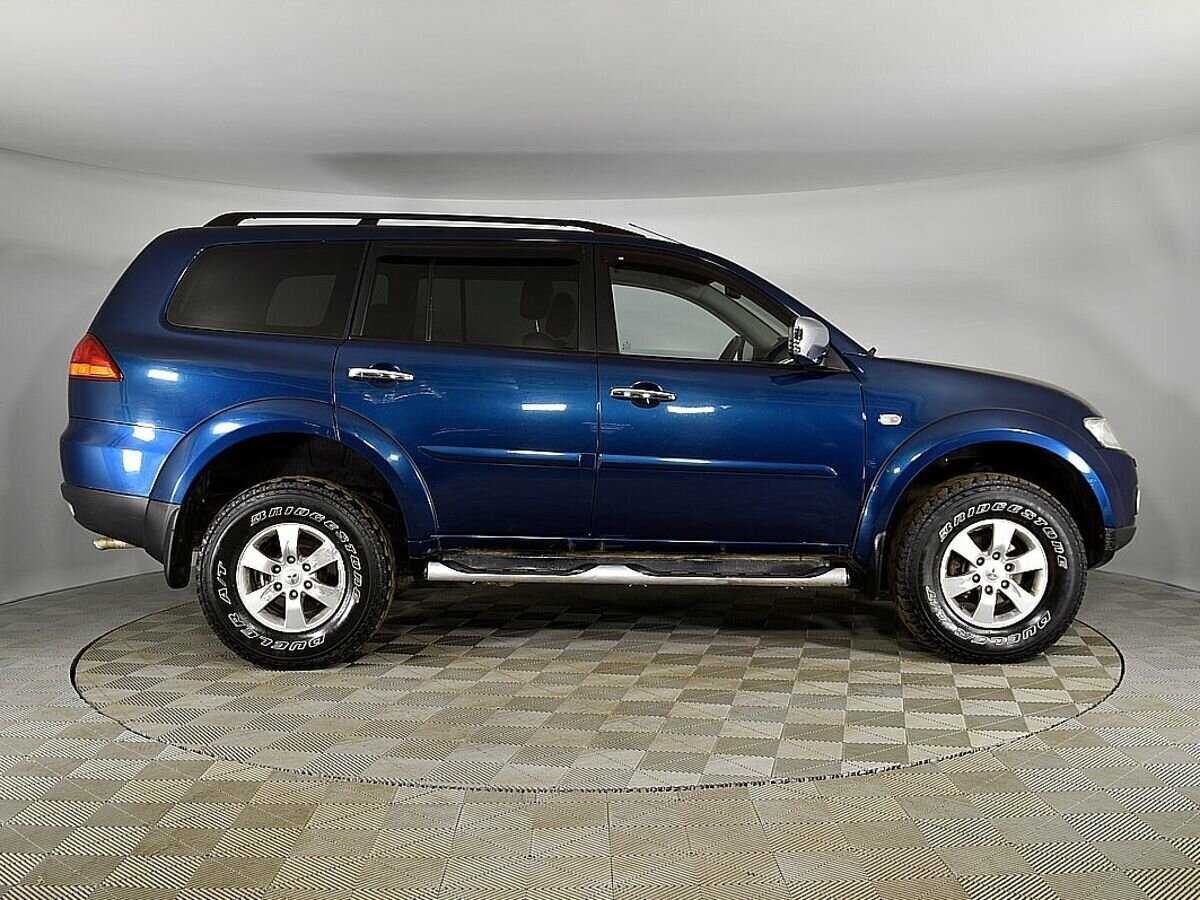 Mitsubishi Pajero Sport с пробегом — 2011 год. Фото: #4
