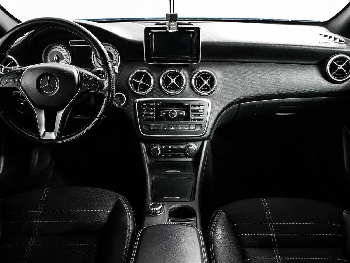 Mercedes-Benz A-Класс с пробегом — 2013 год. Фото: #10
