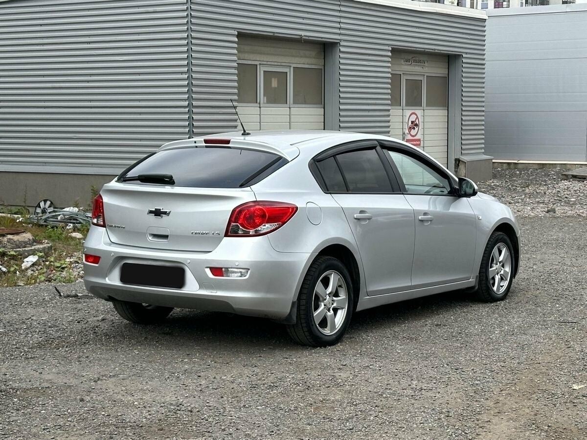 Chevrolet Cruze с пробегом — 2012 год. Фото: #2