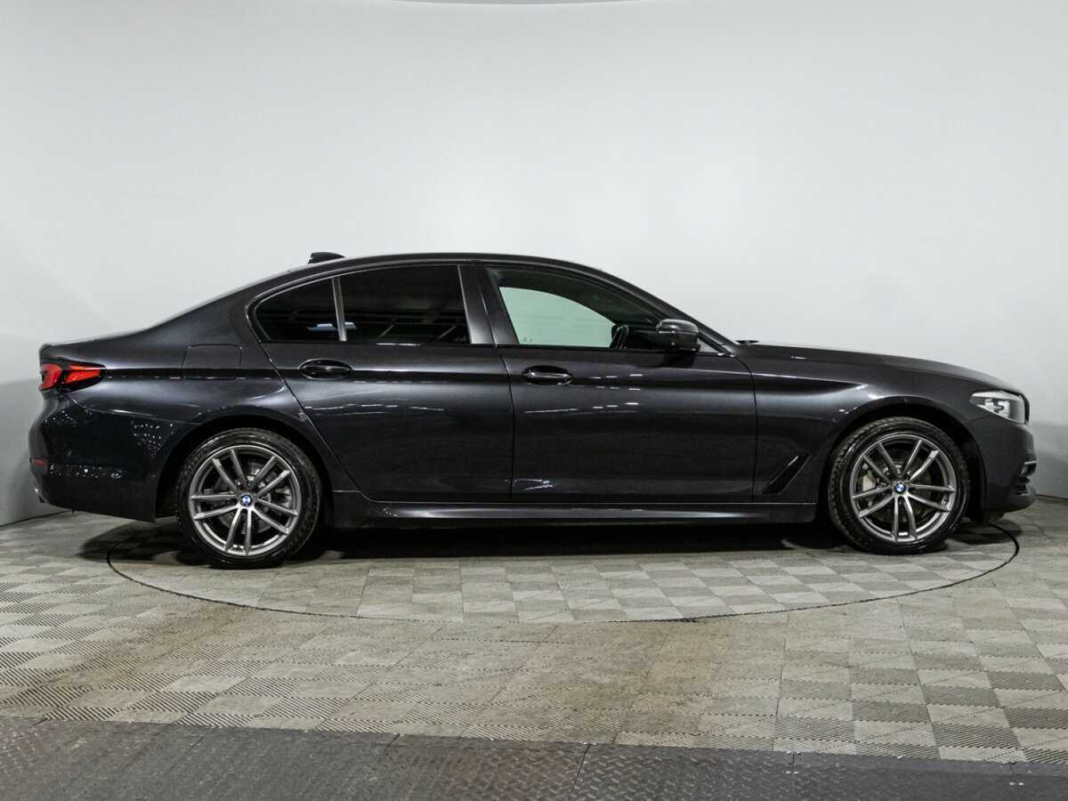 BMW 5 серии с пробегом — 2017 год. Фото: #3