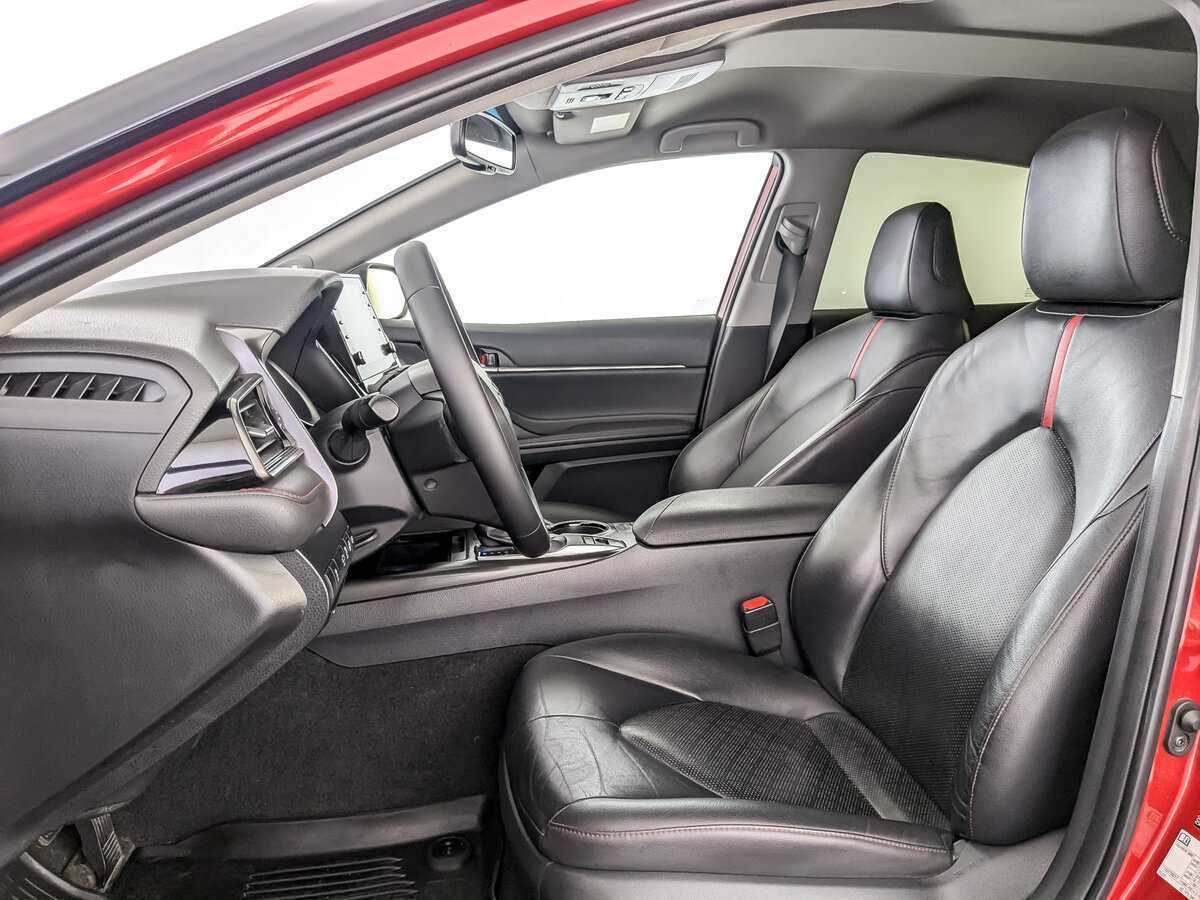 Toyota Camry с пробегом — 2021 год. Фото: #15