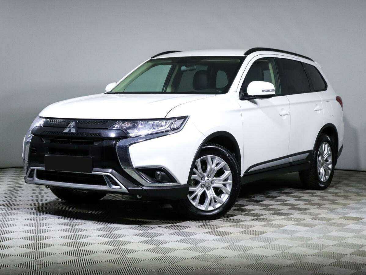 Mitsubishi Outlander с пробегом — 2022 год. Фото: #0
