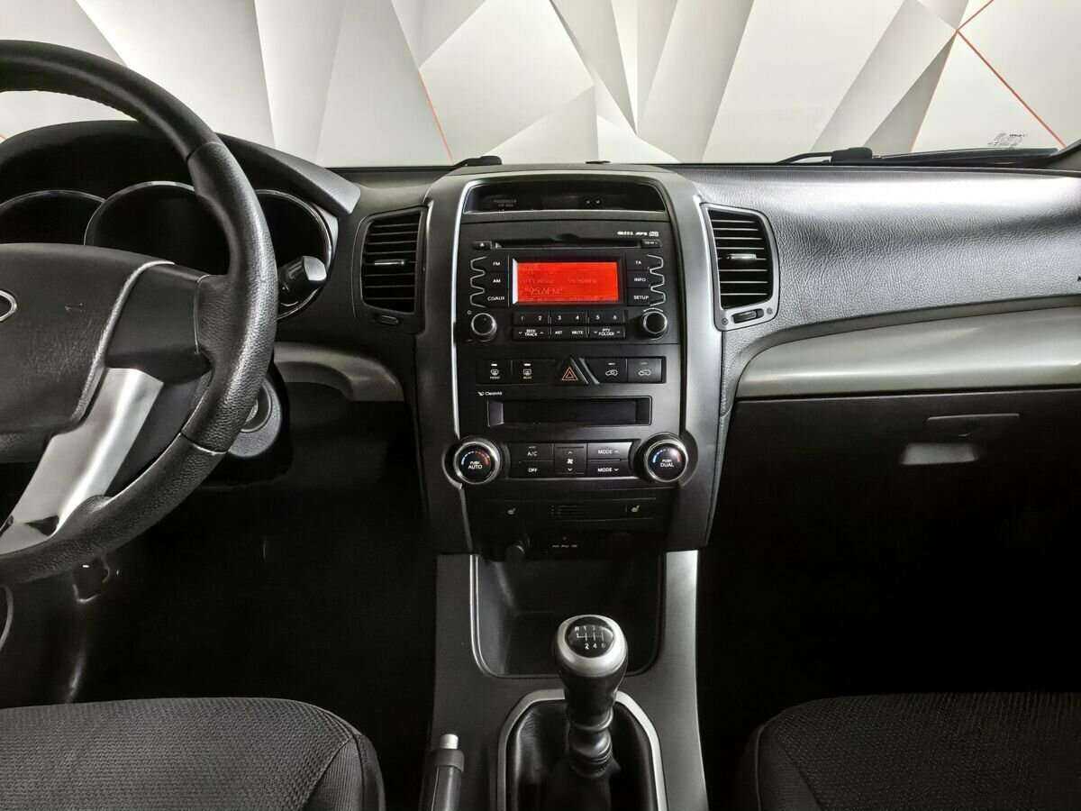 Kia Sorento с пробегом — 2009 год. Фото: #10