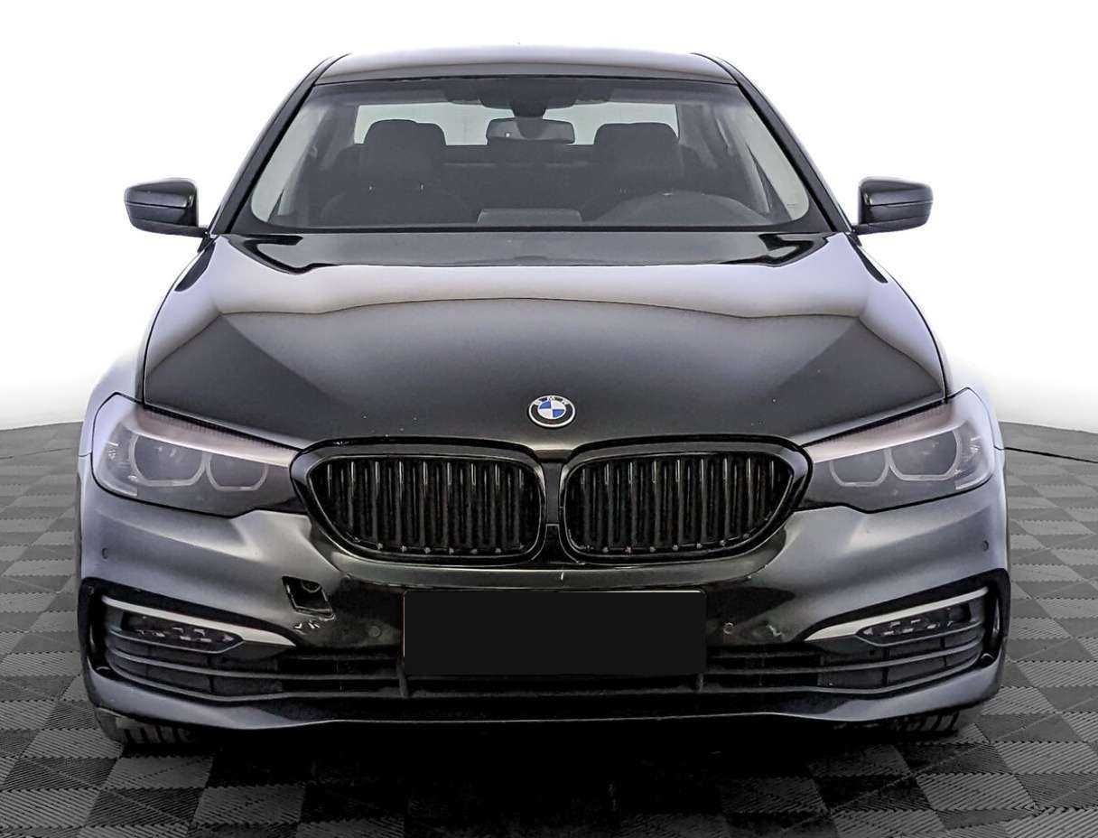 BMW 5 серии с пробегом — 2018 год. Фото: #1