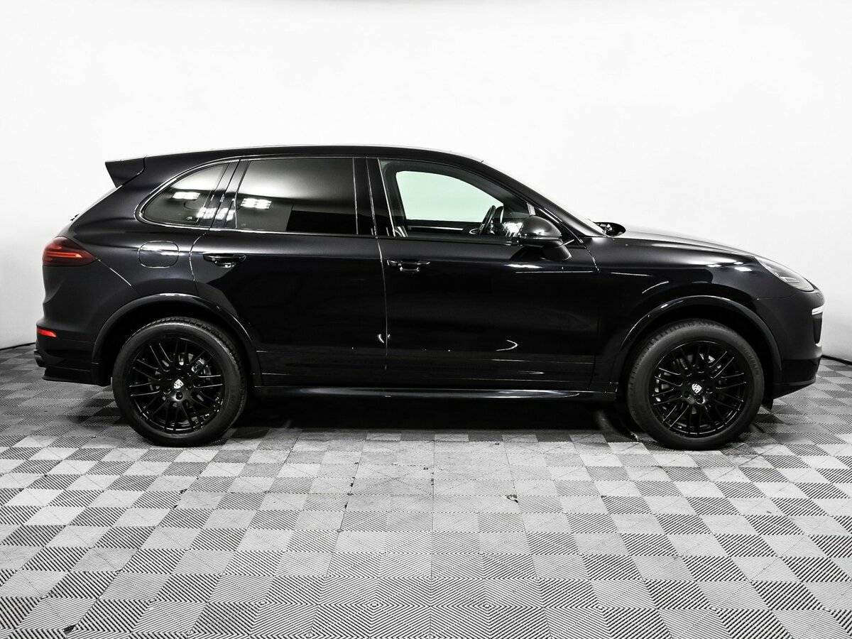 Porsche Cayenne с пробегом — 2015 год. Фото: #3