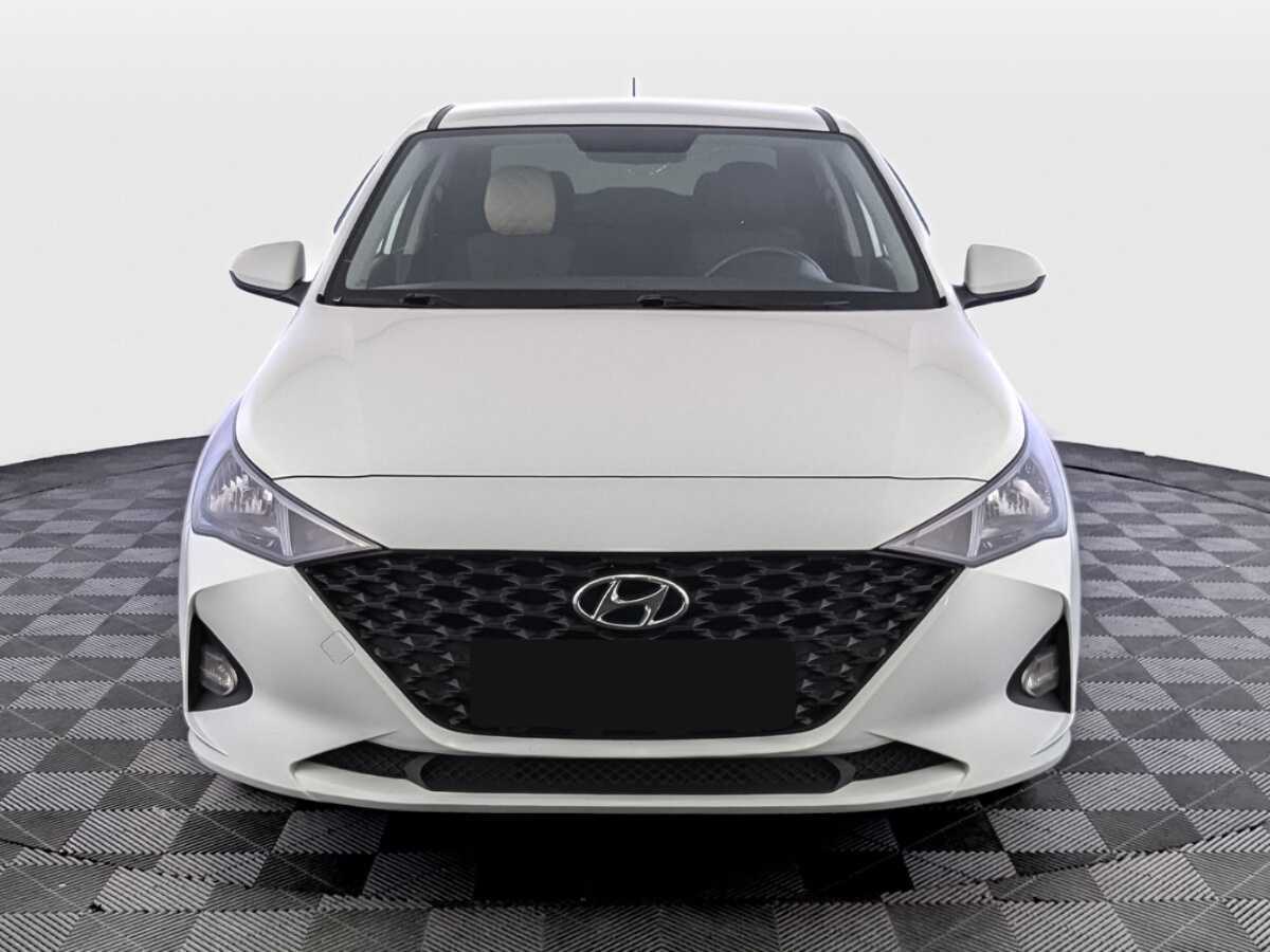 Hyundai Solaris с пробегом — 2020 год. Фото: #1