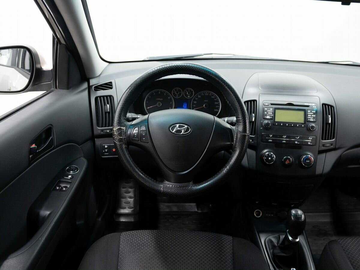 Hyundai i30 с пробегом — 2010 год. Фото: #13