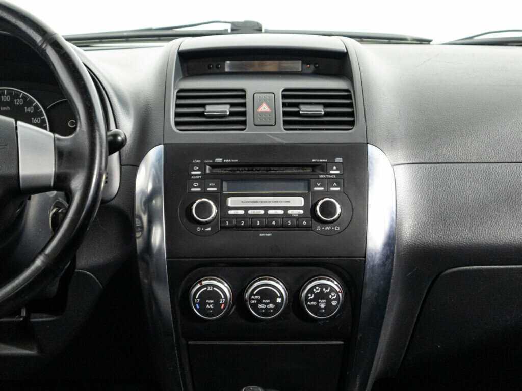 Suzuki SX4 с пробегом — 2007 год. Фото: #13