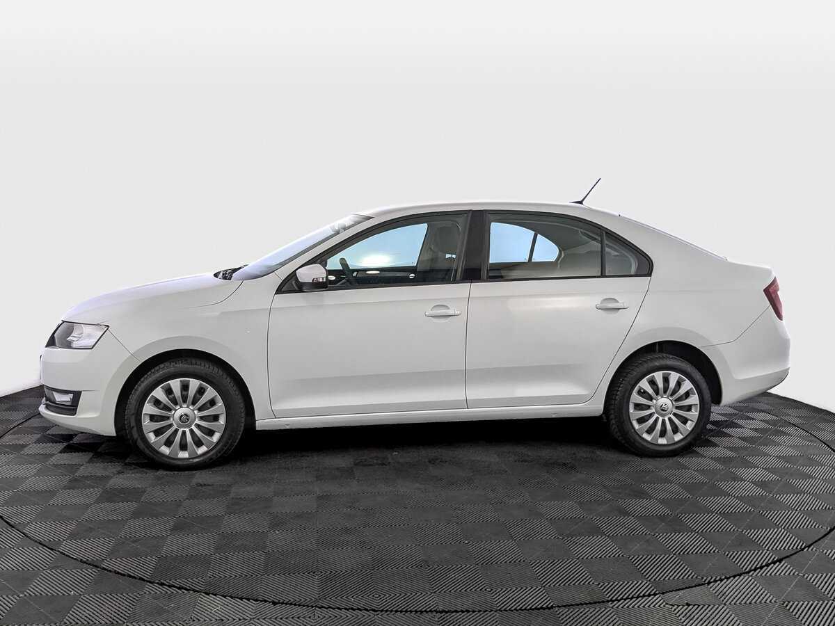Skoda Rapid с пробегом — 2019 год. Фото: #7