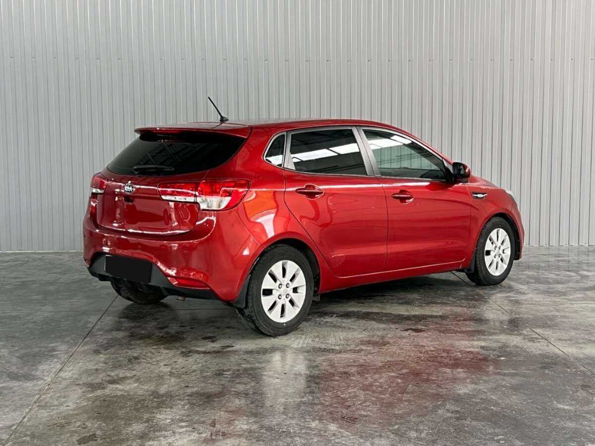 Kia Rio с пробегом — 2015 год. Фото: #6