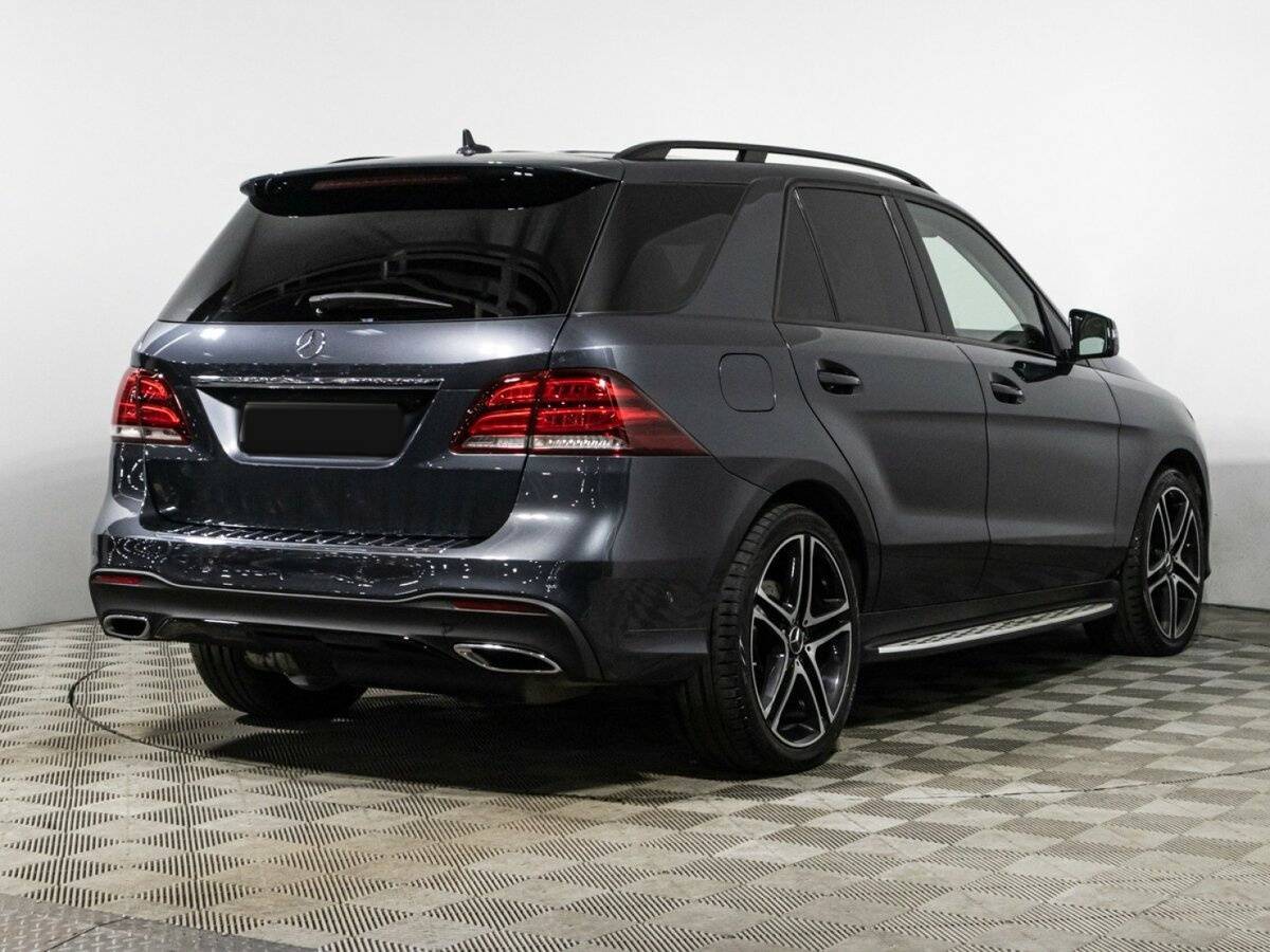 Mercedes-Benz GLE с пробегом — 2015 год. Фото: #4