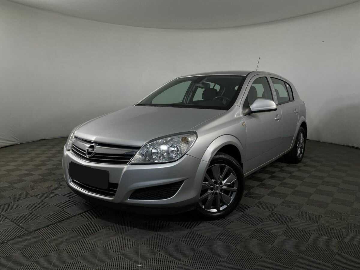 Opel Astra с пробегом — 2010 год. Посмотреть фото
