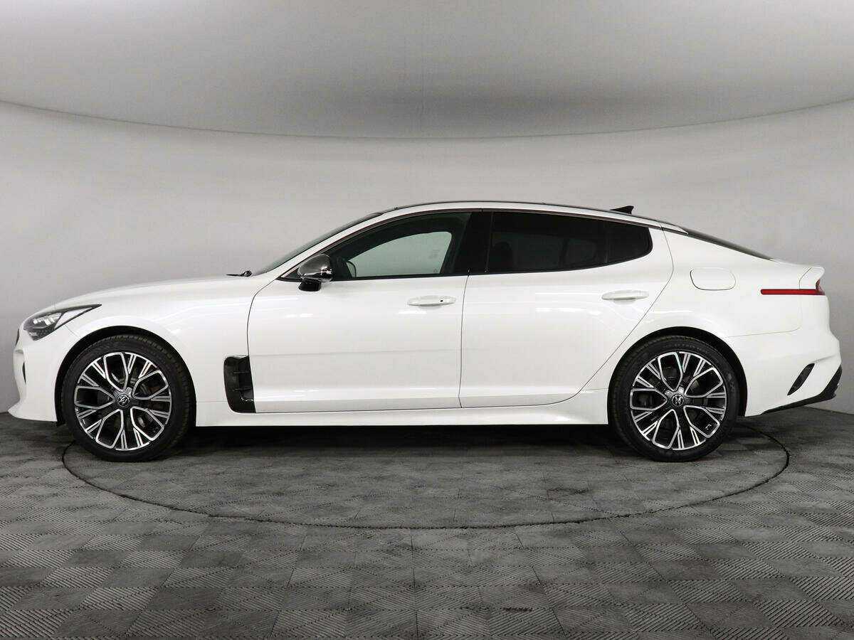 Kia Stinger с пробегом — 2018 год. Фото: #7
