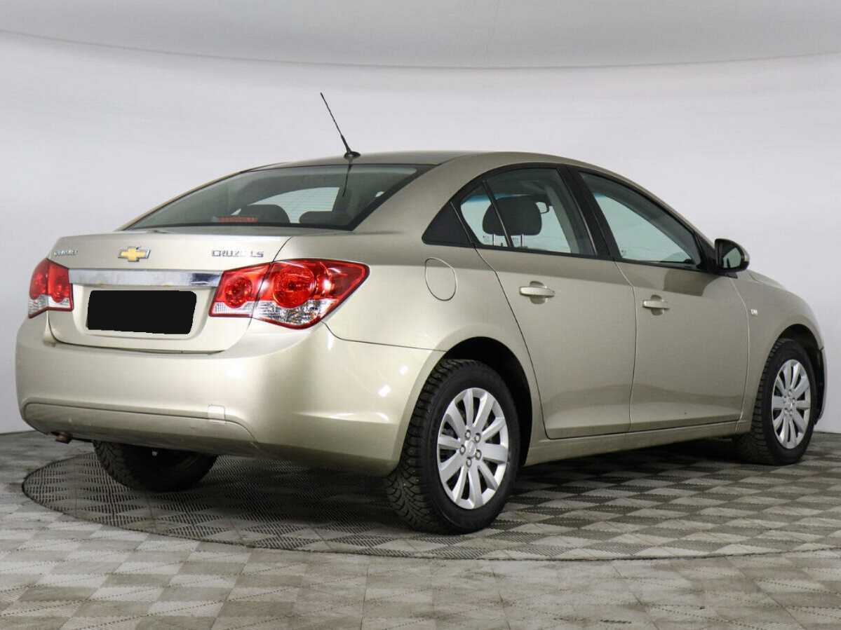 Chevrolet Cruze с пробегом — 2011 год. Фото: #4