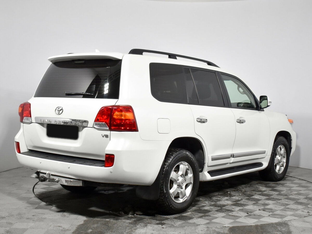 Toyota Land Cruiser с пробегом — 2013 год. Фото: #3