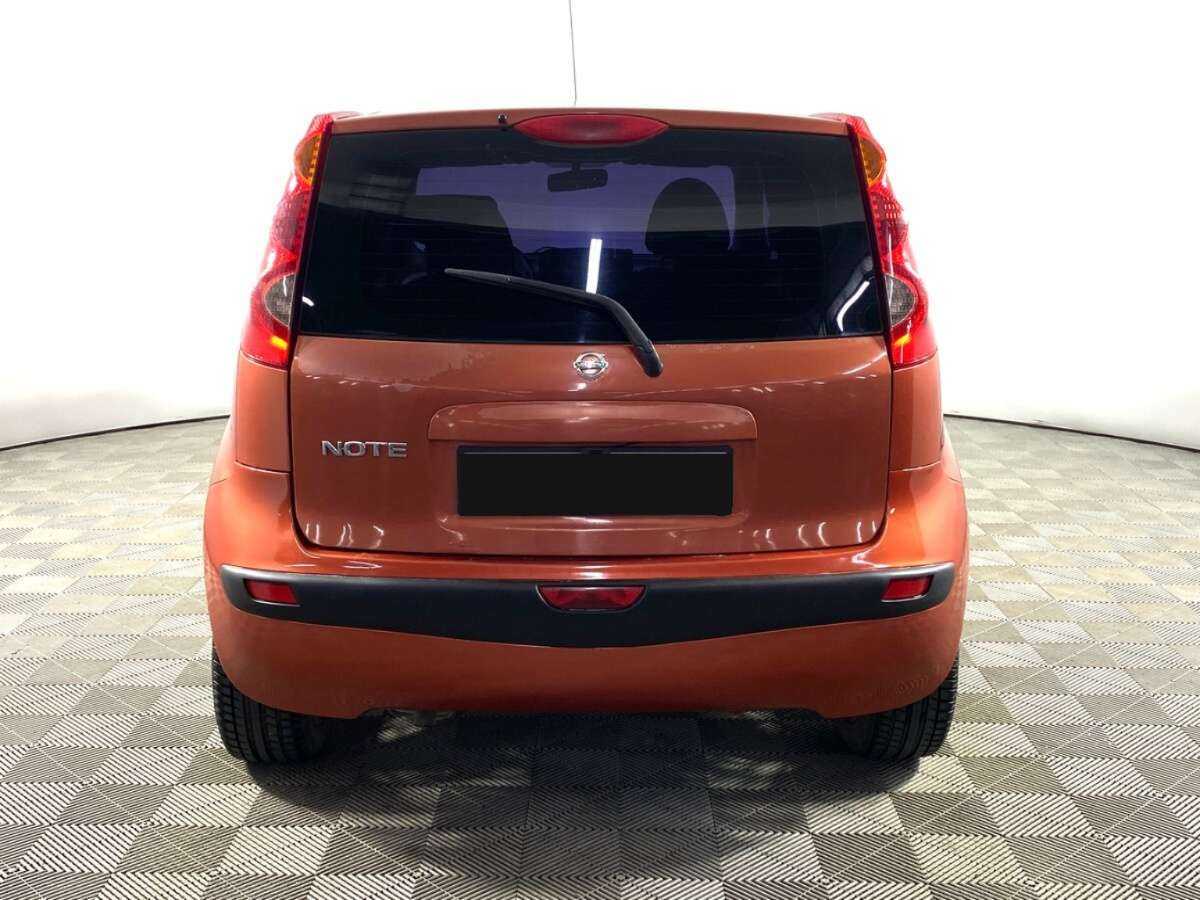 Nissan Note с пробегом — 2006 год. Фото: #5