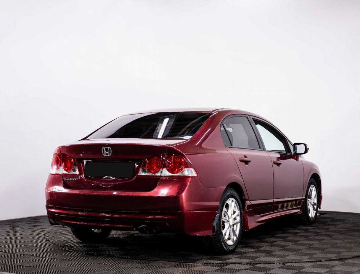 Honda Civic с пробегом — 2008 год. Фото: #5