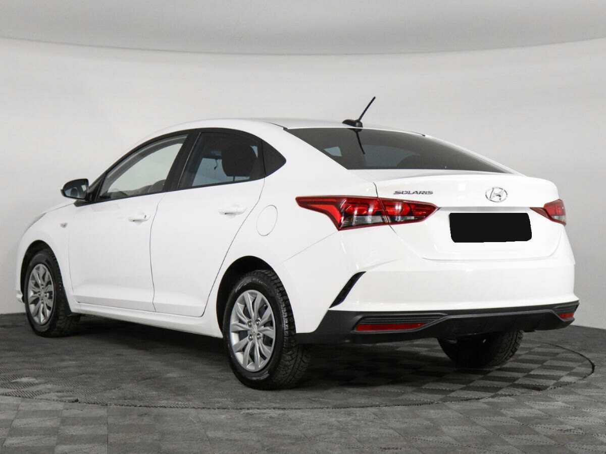 Hyundai Solaris с пробегом — 2021 год. Фото: #6