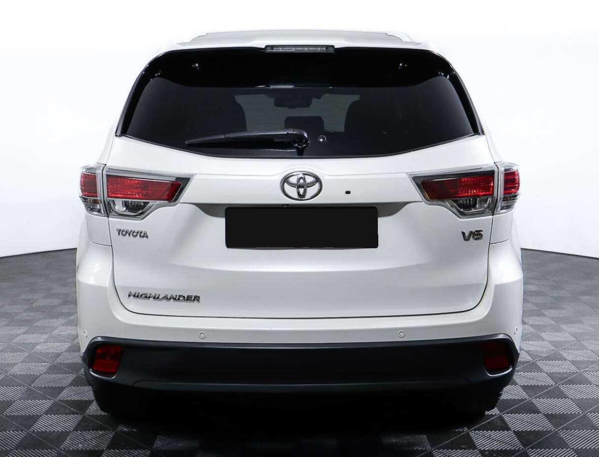 Toyota Highlander с пробегом — 2015 год. Фото: #5