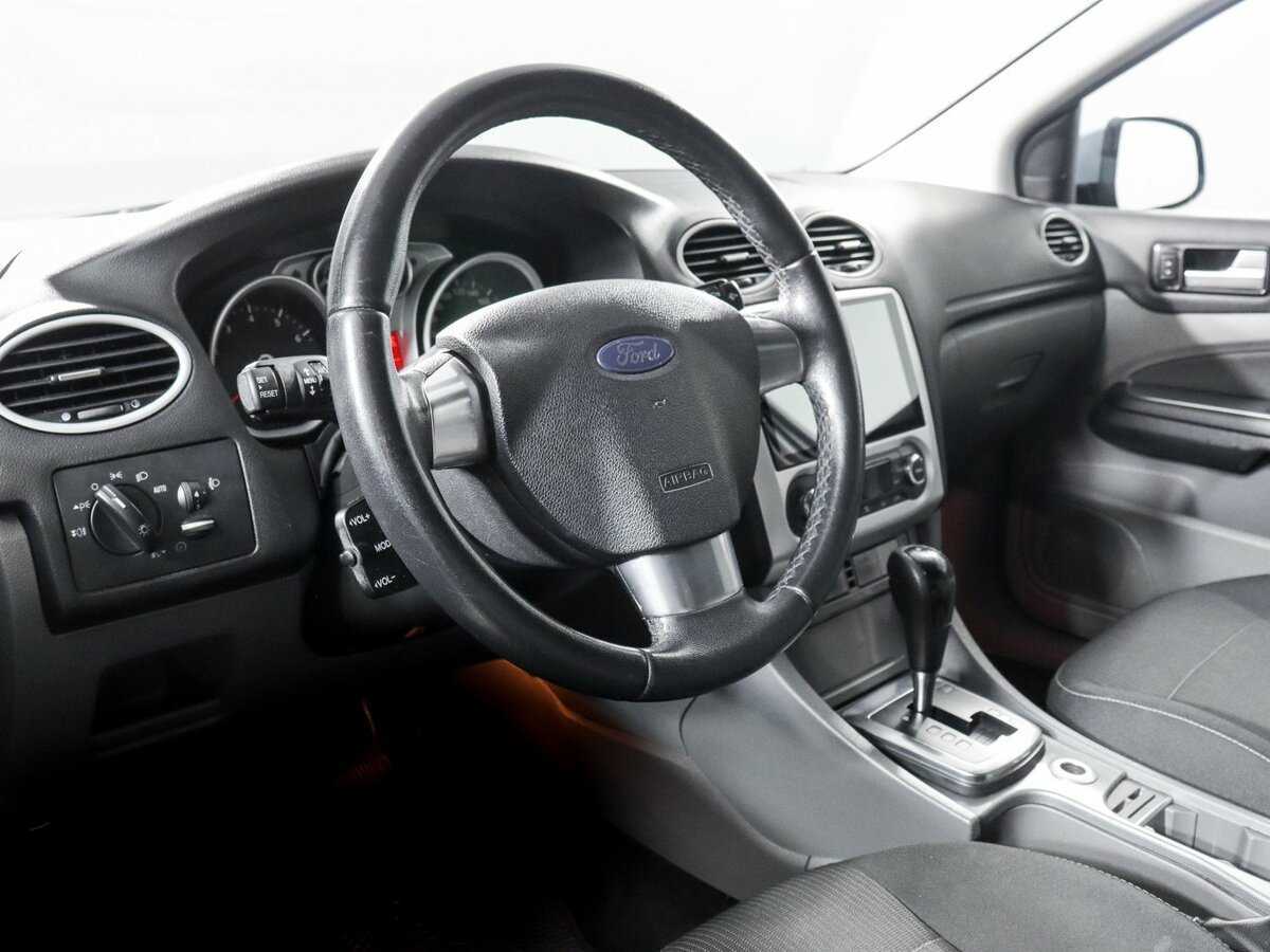 Ford Focus с пробегом — 2010 год. Фото: #13