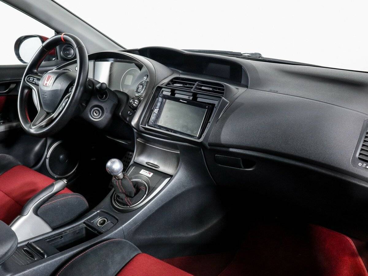 Honda Civic Type R с пробегом — 2007 год. Фото: #8