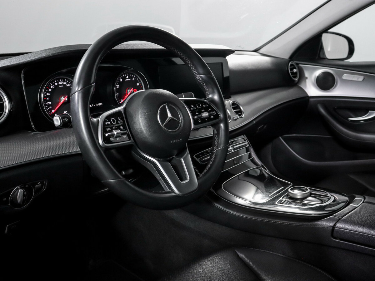 Mercedes-Benz E-Класс с пробегом — 2019 год. Фото: #12