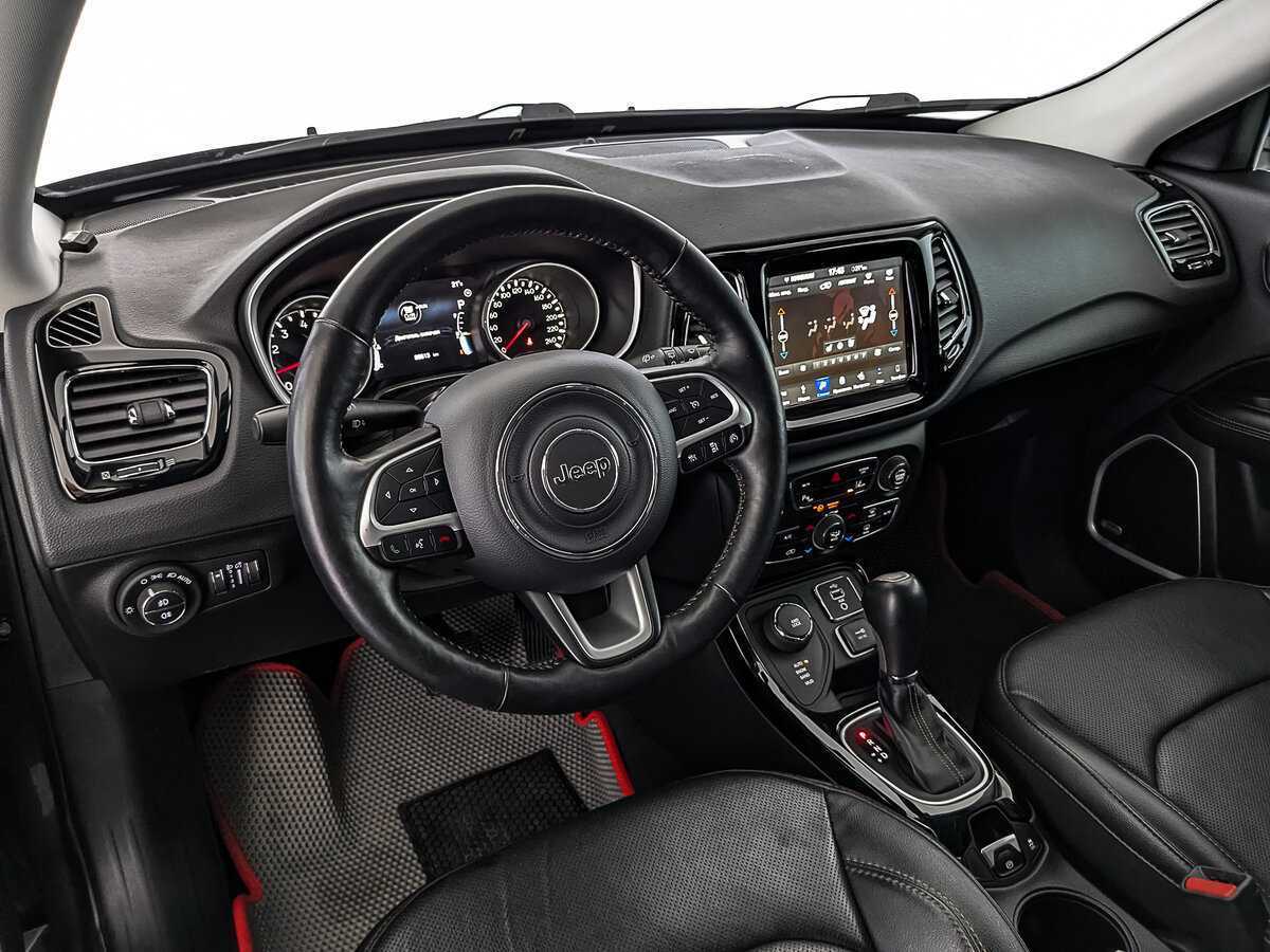 Jeep Compass с пробегом — 2018 год. Фото: #14