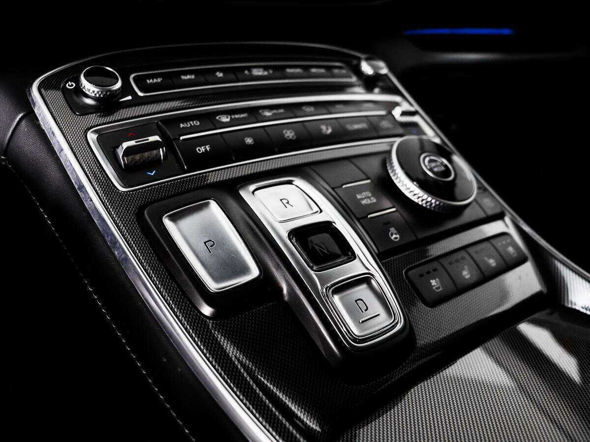 Hyundai Santa Fe с пробегом — 2021 год. Фото: #11