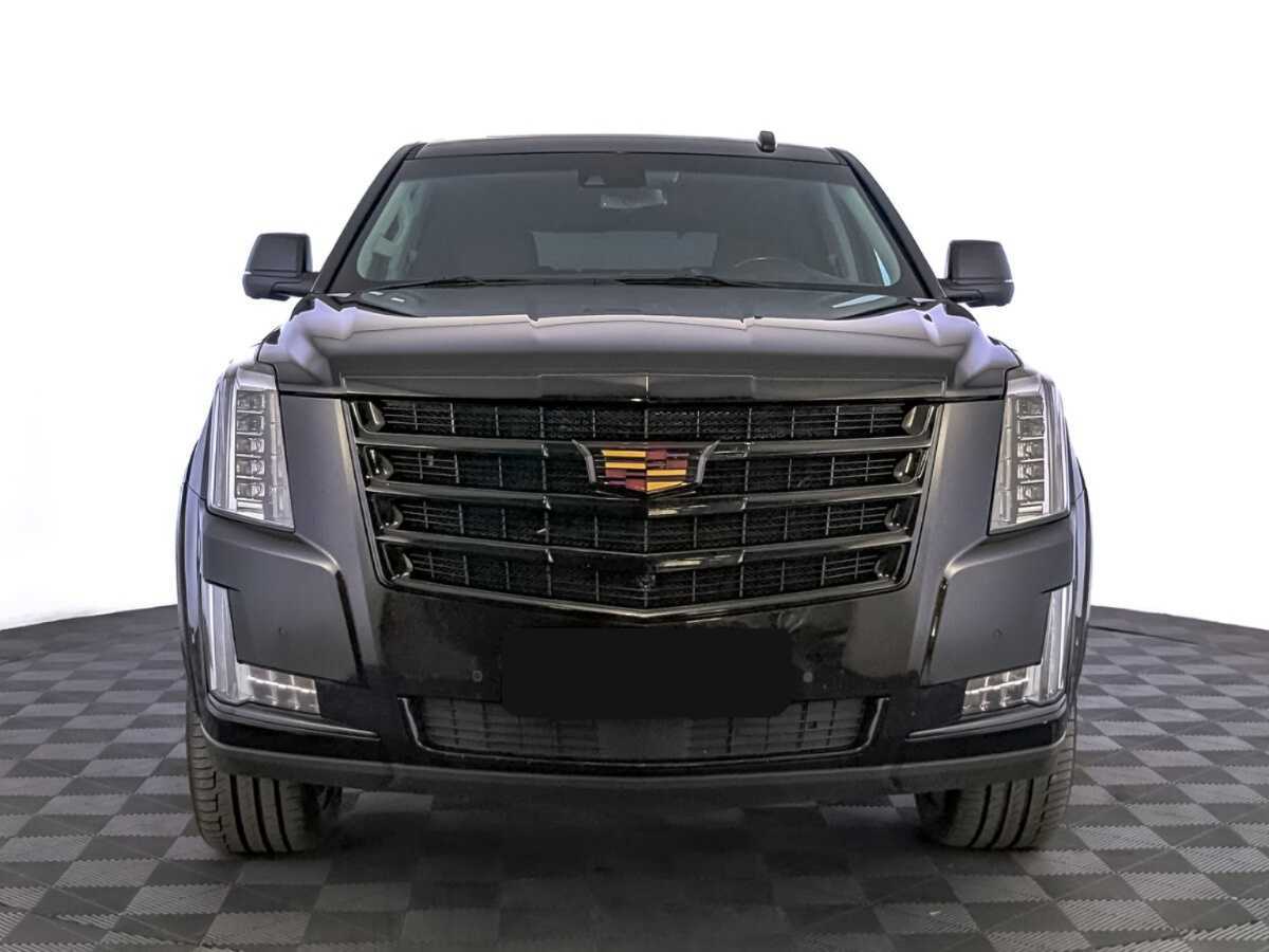 Cadillac Escalade с пробегом — 2018 год. Фото: #1