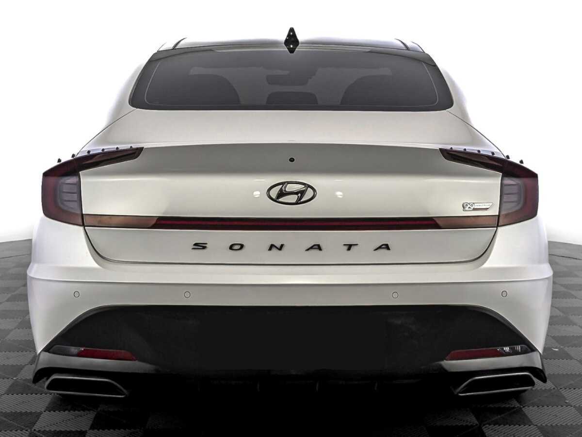 Hyundai Sonata с пробегом — 2023 год. Фото: #5