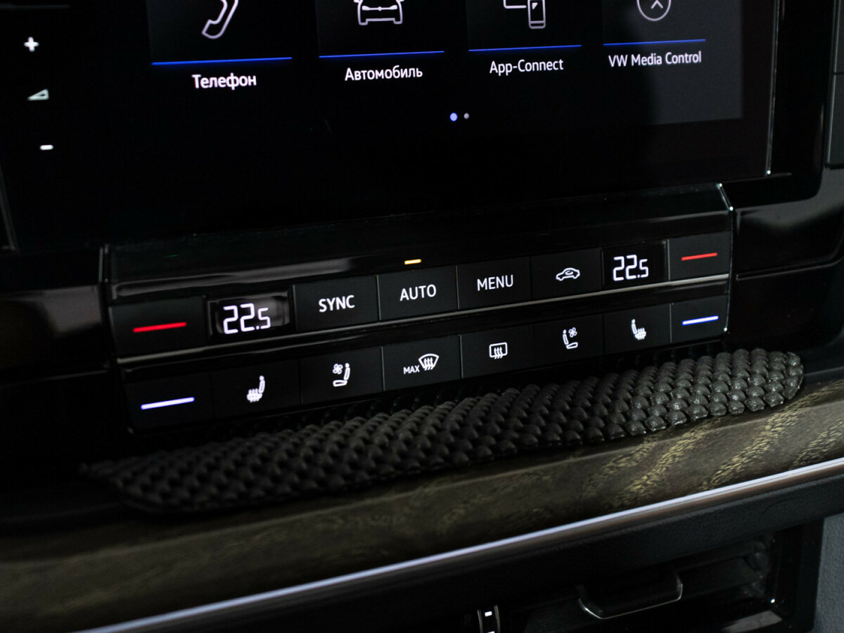 Volkswagen Touareg с пробегом — 2019 год. Фото: #23