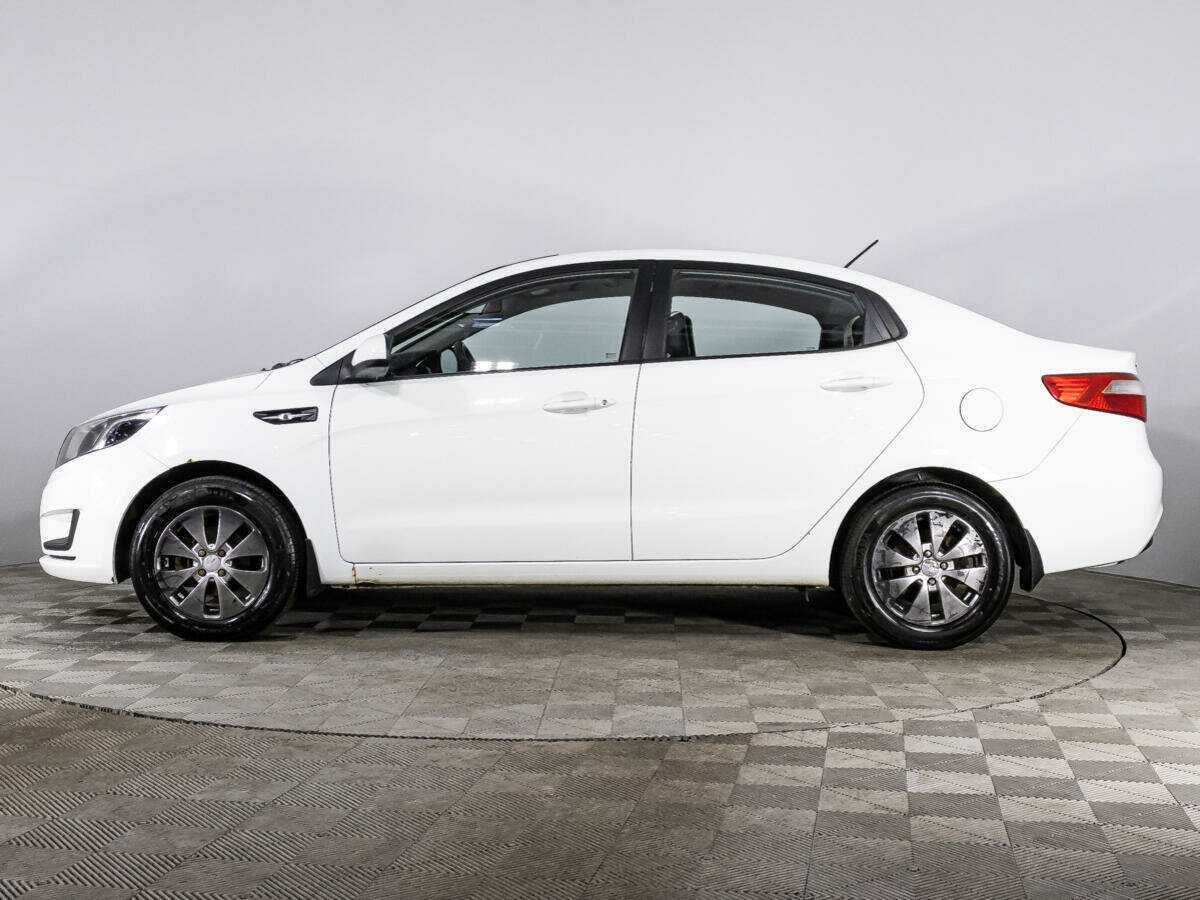 Kia Rio с пробегом — 2012 год. Фото: #7