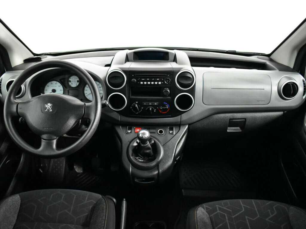 Peugeot Partner с пробегом — 2018 год. Фото: #11