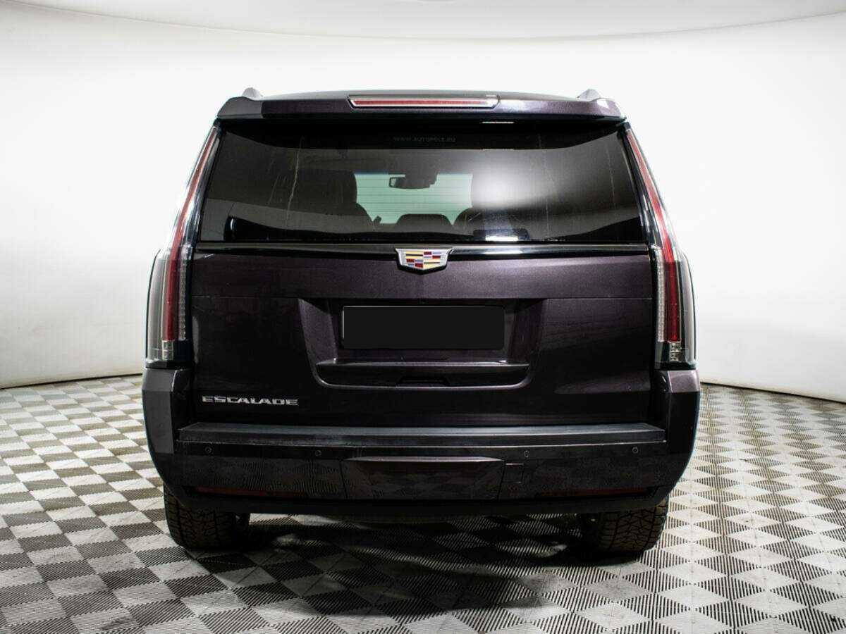 Cadillac Escalade с пробегом — 2016 год. Фото: #4