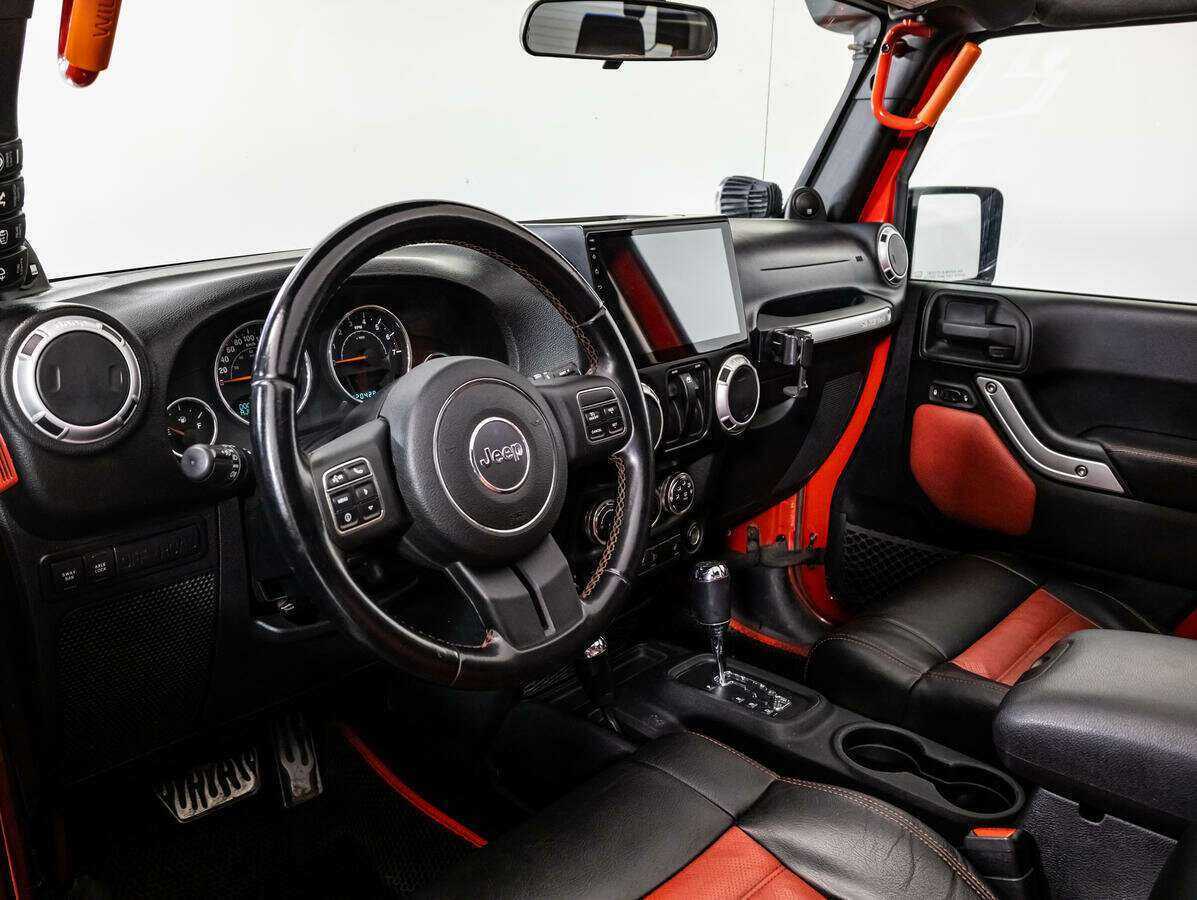 Jeep Wrangler с пробегом — 2011 год. Фото: #9