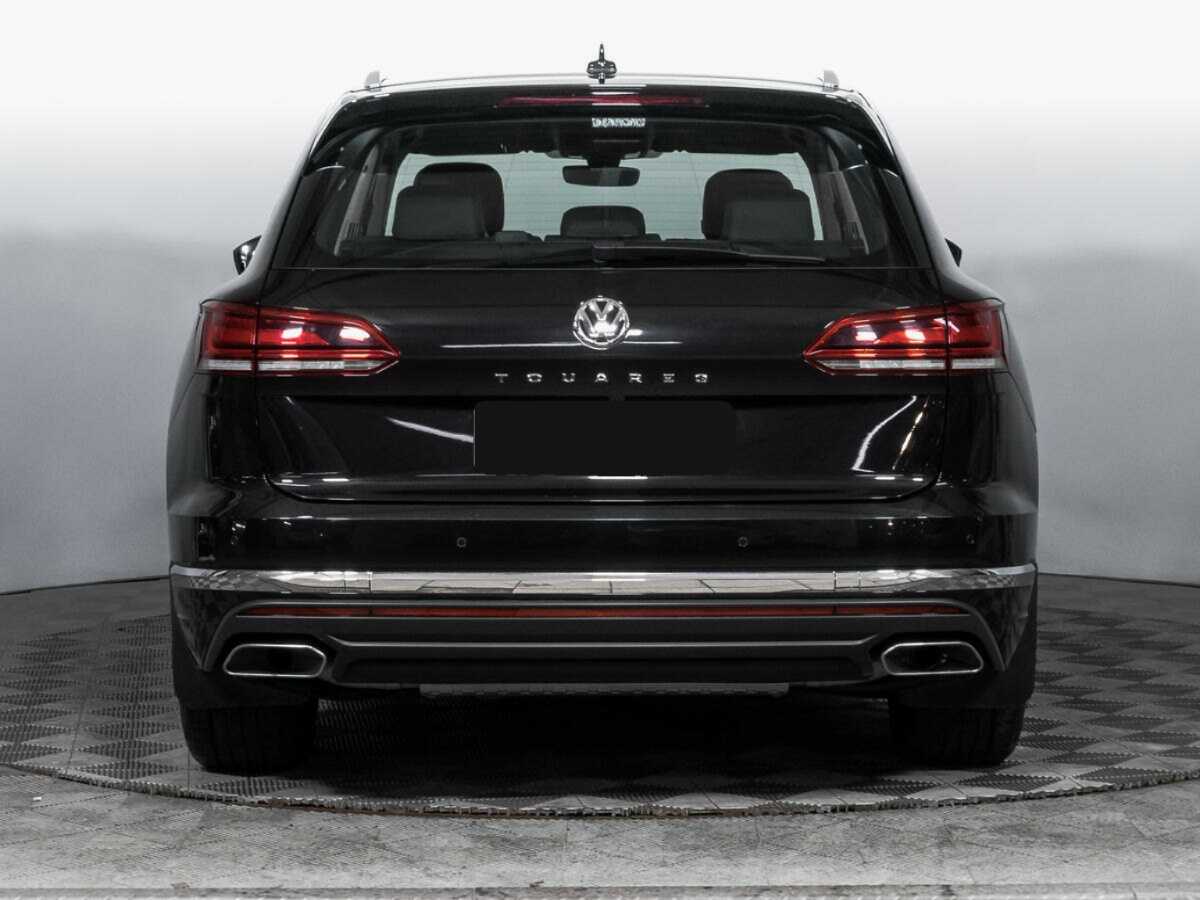 Volkswagen Touareg с пробегом — 2018 год. Фото: #5