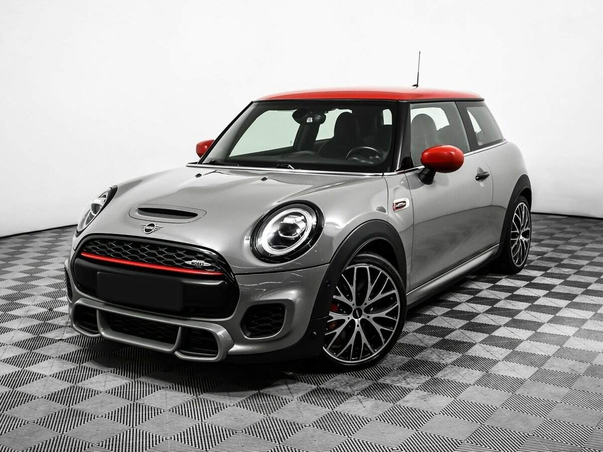 Mini Hatch с пробегом — 2019 год. Посмотреть фото