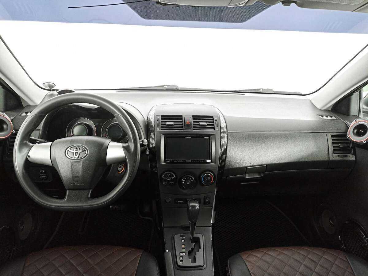 Toyota Corolla с пробегом — 2010 год. Фото: #11