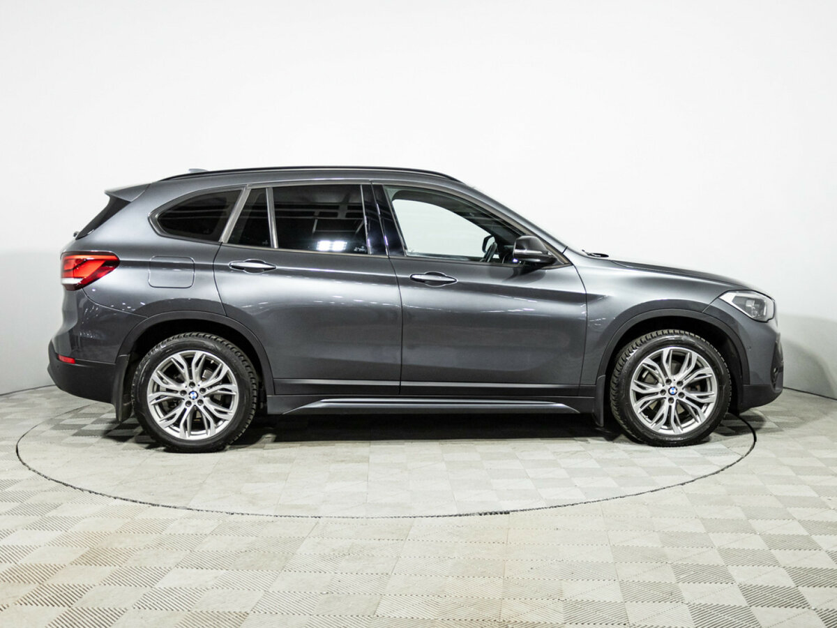 BMW X1 с пробегом — 2020 год. Фото: #3